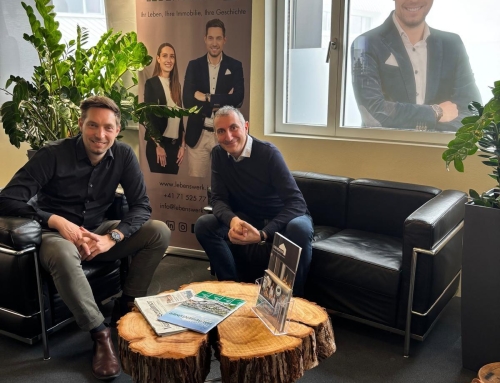 Wie junge Familien trotz hoher Preise ins Eigenheim kommen: Strategien, Eigenkapital-Tipps und alternative Finanzierungen im Podcast.