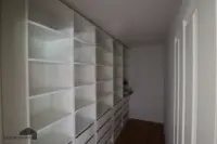 Reduit mit neuen Schränken - Erdgeschoss