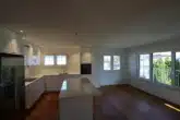 Küche mit Esszimmer - Erdgeschoss - Modernes Mietshaus am Seerücken