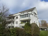 Aussenansicht vom Haus - Wohnung im 2. OG mit verglastem Wintergarten