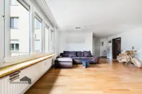 Wohnzimmer - Fensterfront Richtung Süden