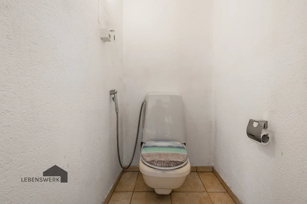 Separates Gäste-WC