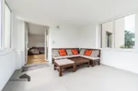 Sitzplatz mit direkten Zugang ins Wohnzimmer