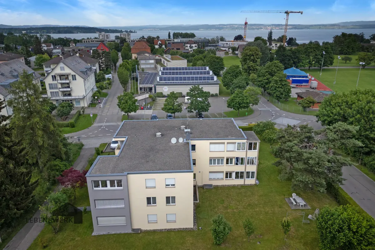 Schöne Lage mit direkter Nähe zum See, zur Schule, Sportplatz und Naherholungsgebiet