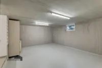 Grosszügiger Hobbyraum, für Fitnessgeräte oder ein Atelier