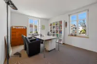 Grosszügiges Büro
