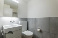 Frisch renoviertes Gäste WC mit Waschturm