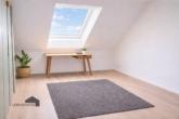 Helles Homeoffice oder Kinderschlafzimmer - Grosszügige Dachmaisonette mit modernem Wohnkomfort und Weitblick, Tägerwilen TG