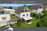 Einfamilienhaus mit Garten