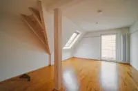 Schlafzimmer mit Balkonzugang