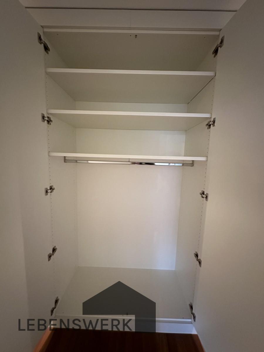 ...Und Einbauschrank