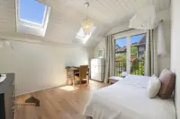 Arbeits- oder Schlafzimmer