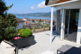 Titelbild - 3.5 Zimmer Wohnung mit eigener Garage und Seesicht