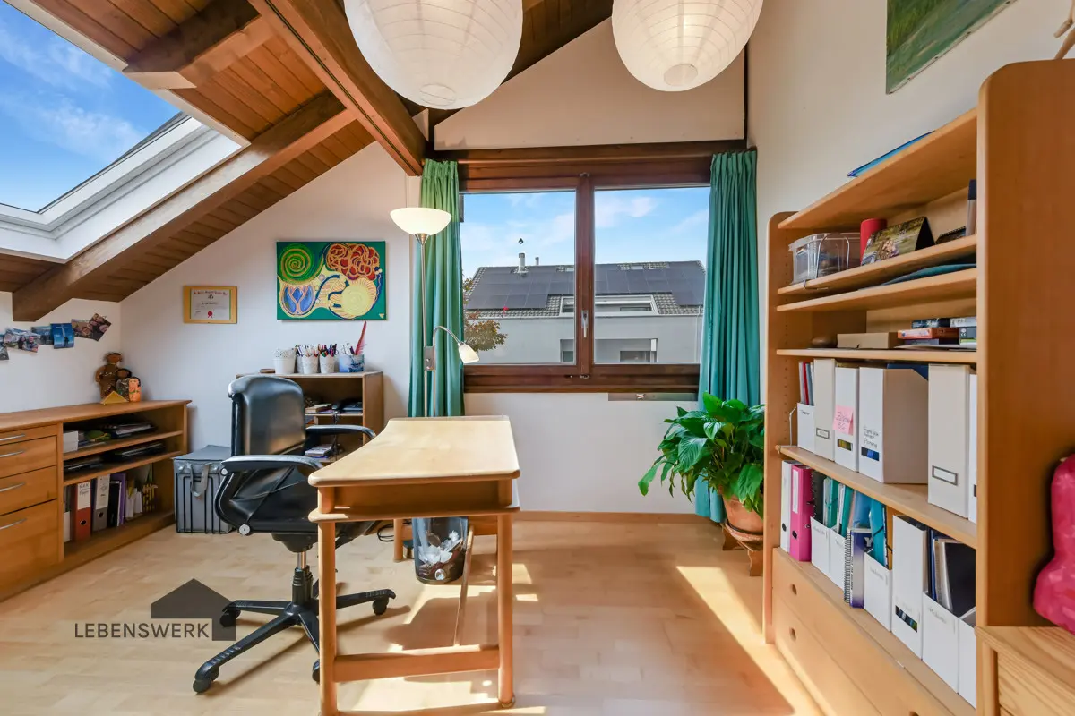 Schlaf - oder Arbeitszimmer