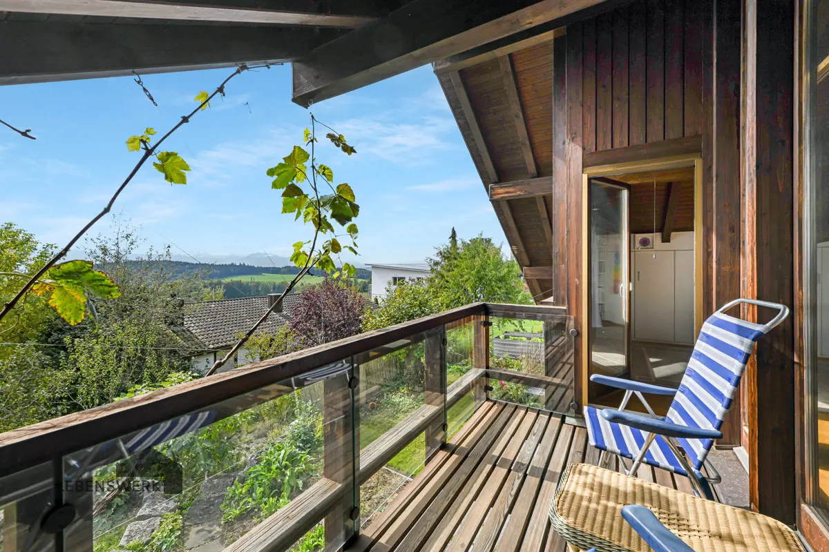 Balkon im oberen Stockwerk