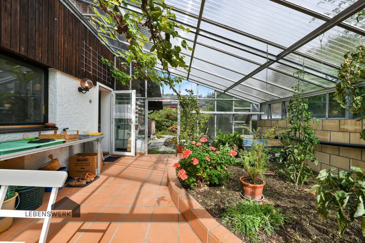 Schöner Wintergarten, für Ihre Pflanzen und die Möglichkeit ganzjährig draussen zu sein