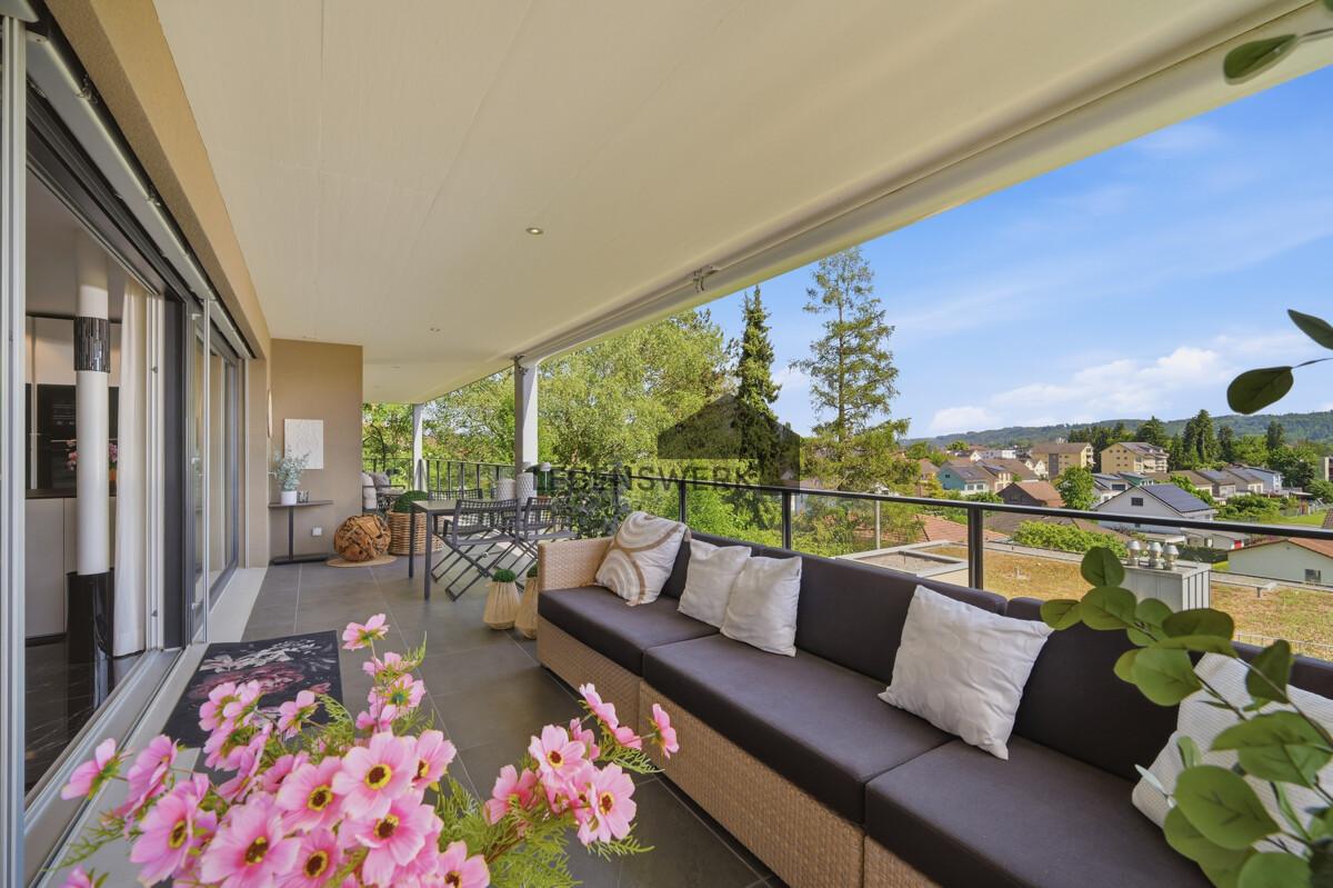 Weitäufige Terrasse