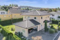 Einfamilienhaus mit Garage