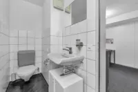 WC mit Lavabo