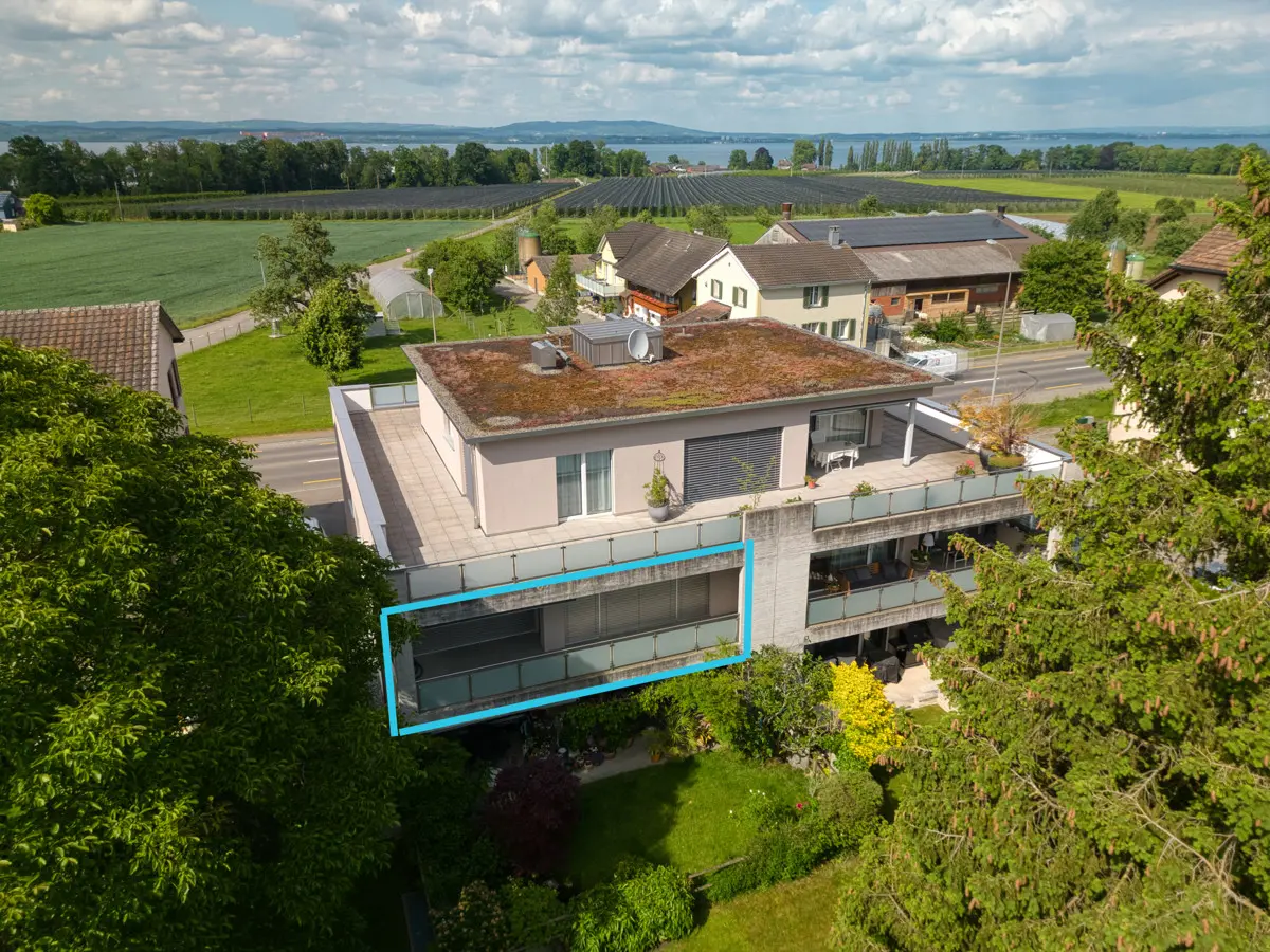 Aussenansicht. Grosser Südbalkon