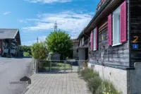 Parkmöglichkeiten vor dem Haus