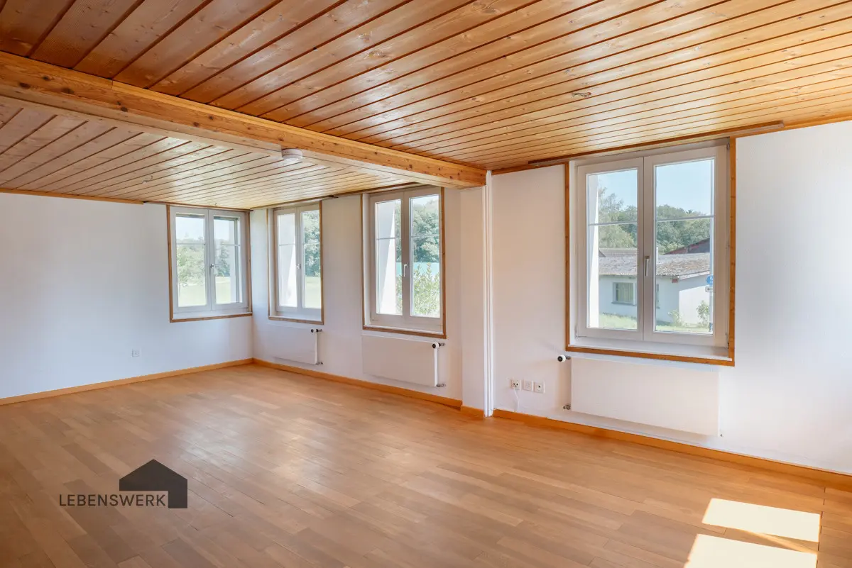 Helles und freundliches Wohnzimmer