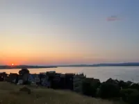 Erleben Sie einzigartige Sonnenuntergänge -   Leben wo andere Urlaub machen.