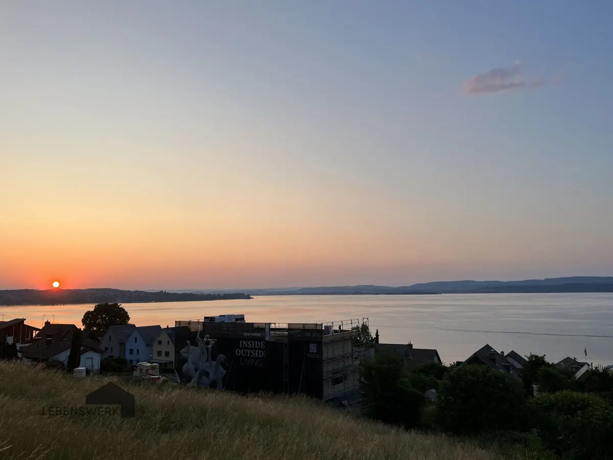 Erleben Sie einzigartige Sonnenuntergänge -   Leben wo andere Urlaub machen.