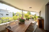 Grosszügige Südterrasse