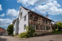 Scherzingen_Reuschenstrasse1-25