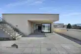 Viel Platz zum Wohlfühlen und Geniessen - Perfekte Attikawohnung mit grosser Terrasse und Pool (Alpenkettensicht) – Whg. Nr. 09