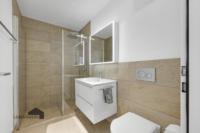 Badezimmer mit Dusche