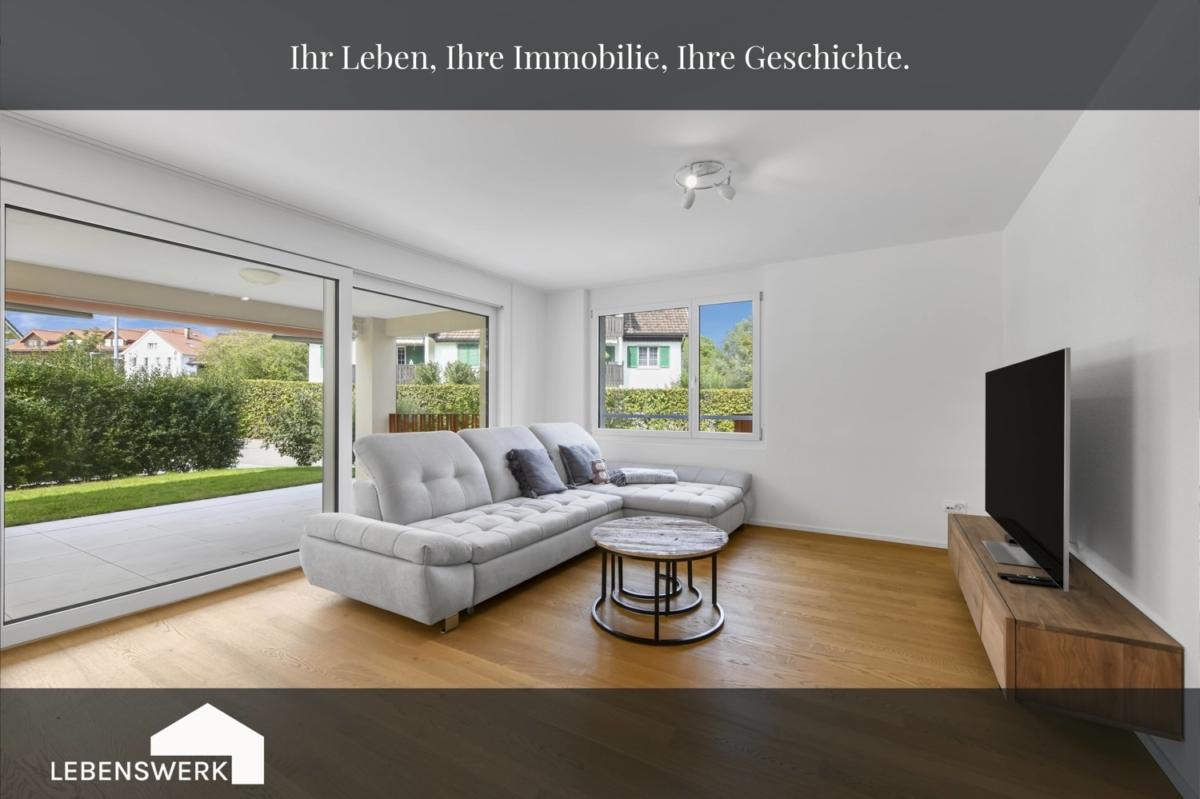 Wohnzimmer mit überdachter Terrasse